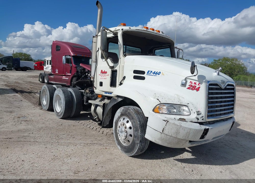 2006 MACK 600 CXN600 VIN: 1M1AK06Y06N010535