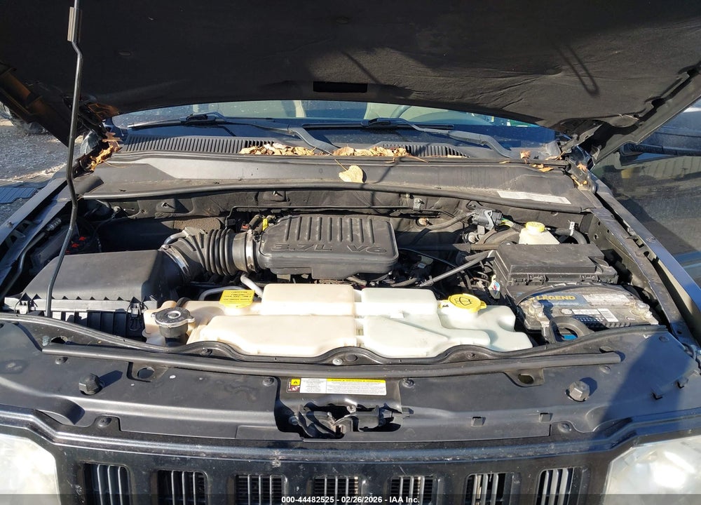 2008 JEEP LIBERTY SPORT VIN: 1J8GP28K98W119873