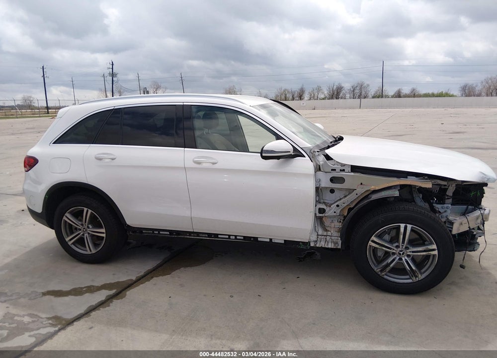 2022 MERCEDES-BENZ GLC 300 SUV VIN: W1N0G8DB2NV332546
