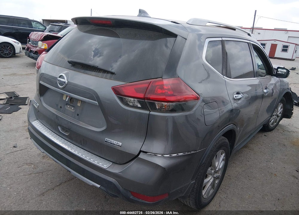 2019 NISSAN ROGUE S VIN: 5N1AT2MT8KC797073