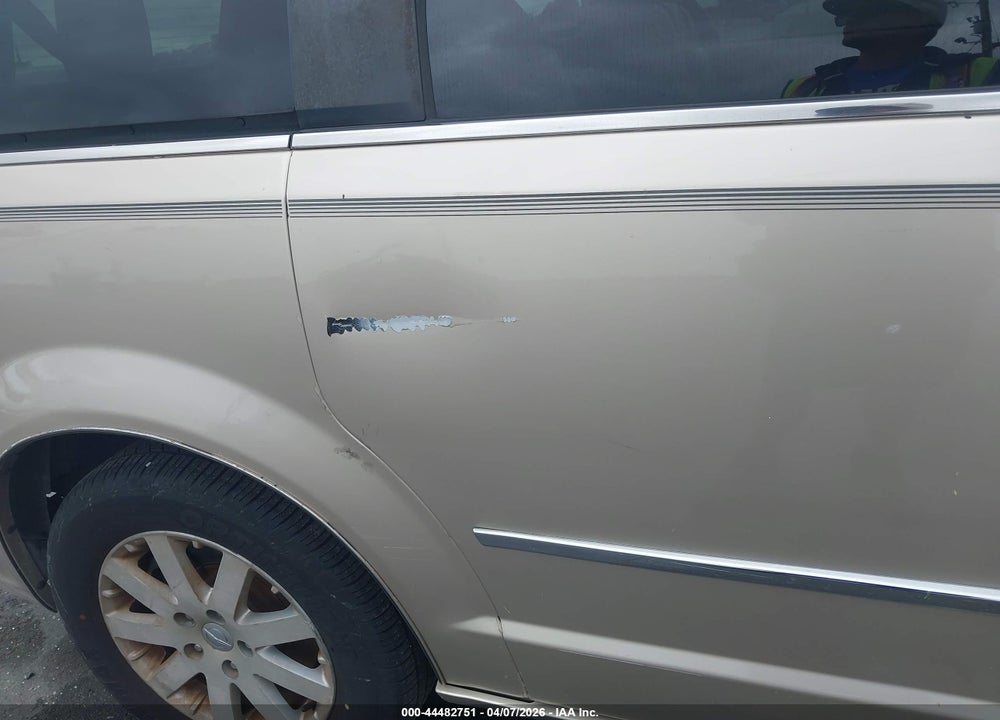 2014 CHRYSLER TOWN & COUNTRY TOURING VIN: 2C4RC1BGXER342616