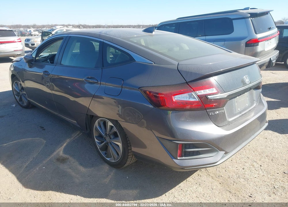 2018 HONDA CLARITY PLUG-IN HYBRID TOURING VIN: JHMZC5F31JC010466