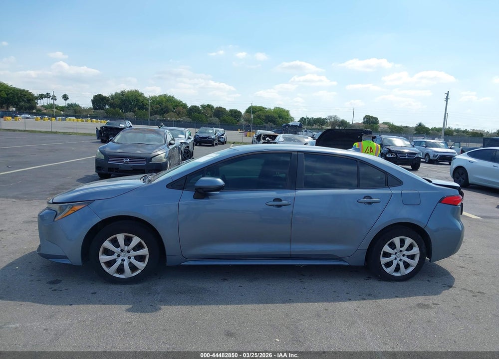 2020 TOYOTA COROLLA LE VIN: 5YFEPRAE6LP082875