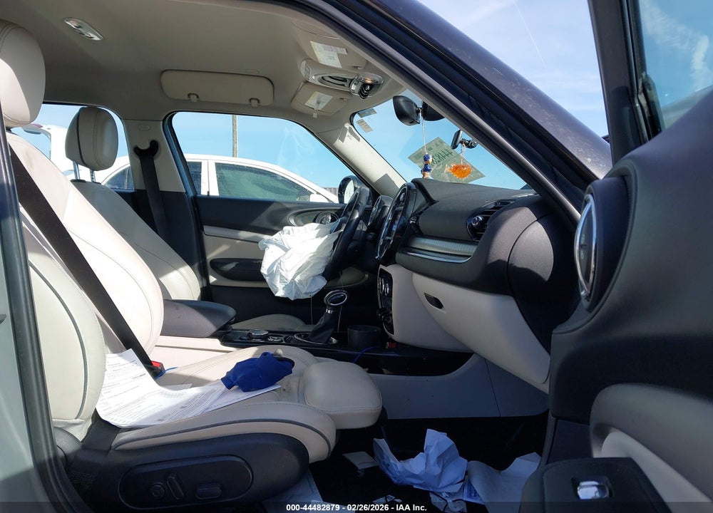 2017 MINI CLUBMAN COOPER VIN: WMWLN5C55H2E32618
