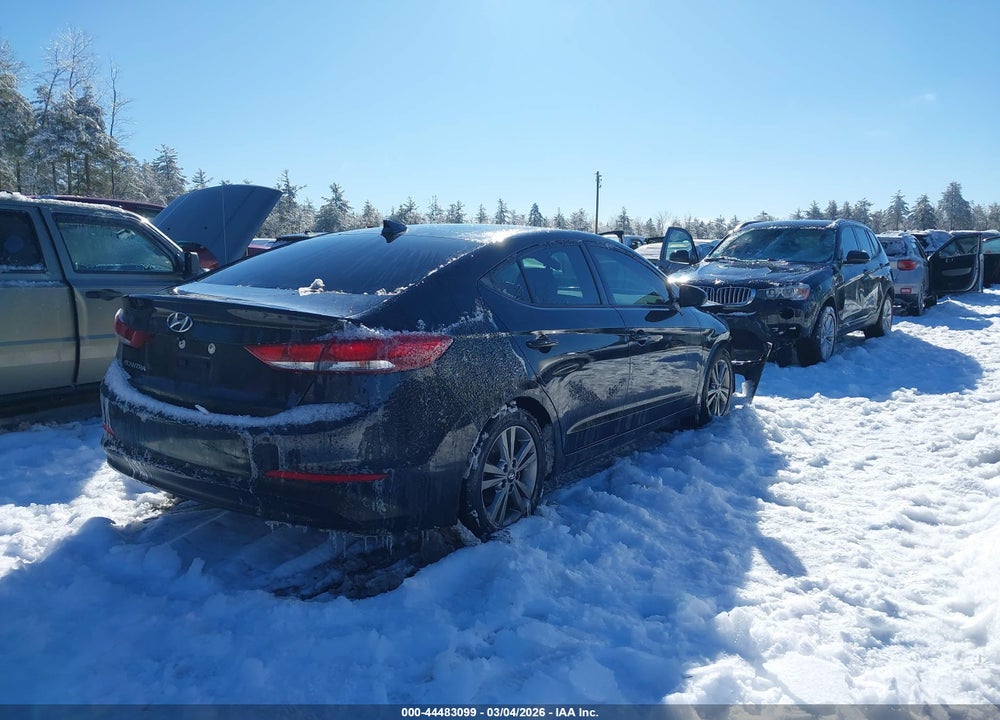 2018 HYUNDAI ELANTRA SEL VIN: 5NPD84LF5JH374268