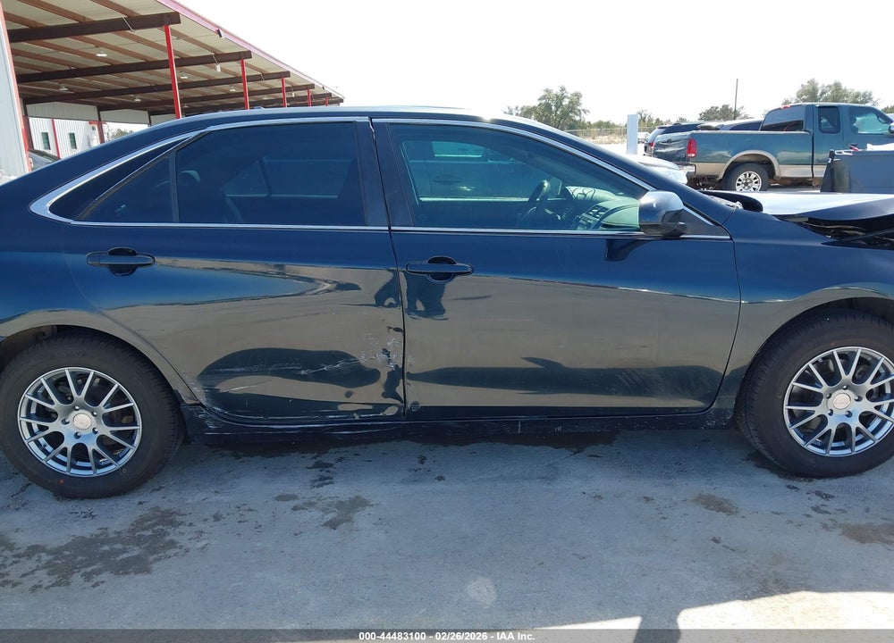 2017 TOYOTA CAMRY LE VIN: 4T1BF1FK5HU644776