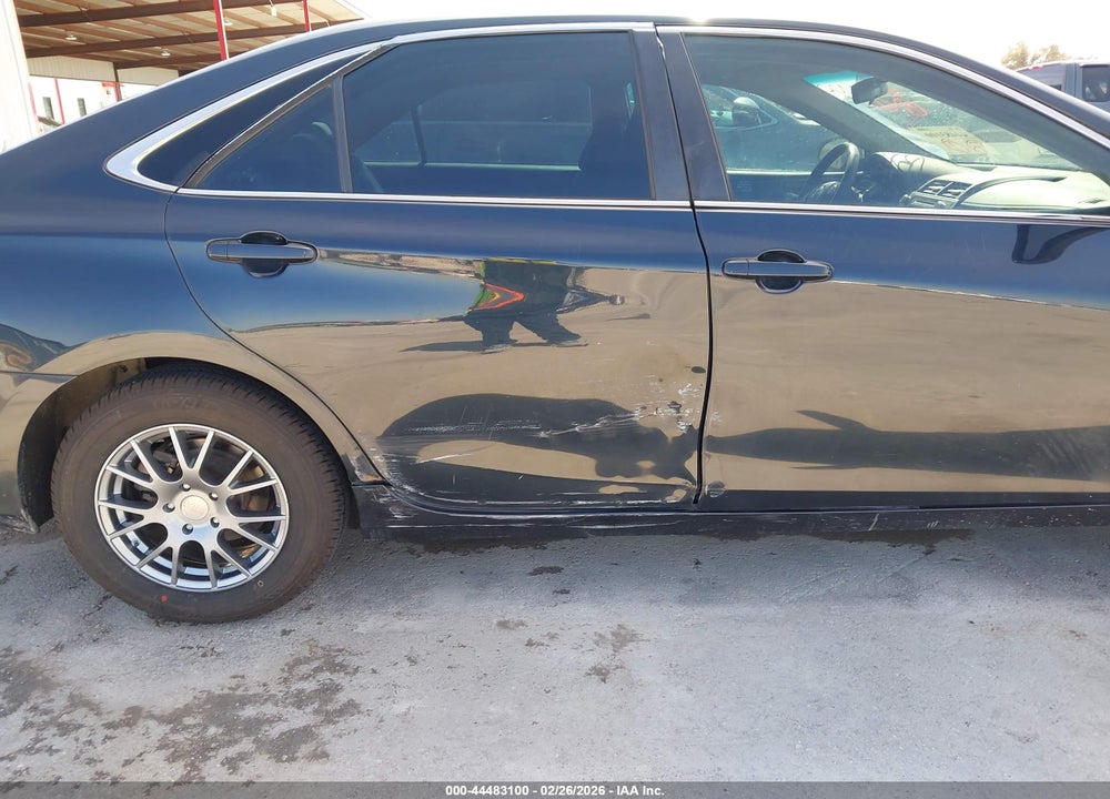 2017 TOYOTA CAMRY LE VIN: 4T1BF1FK5HU644776