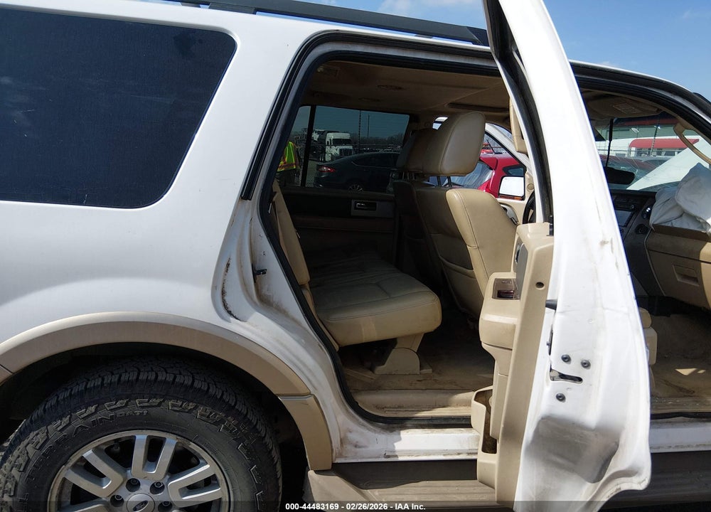 2011 FORD EXPEDITION XLT VIN: 1FMJU1H5XBEF00747