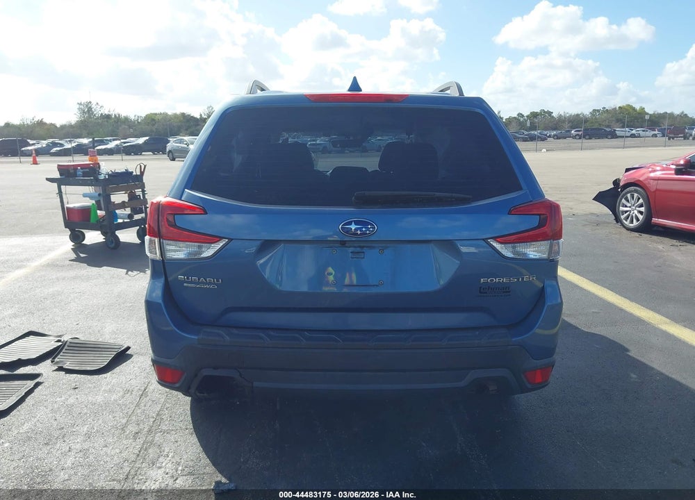 2019 SUBARU FORESTER VIN: JF2SKACC1KH420810
