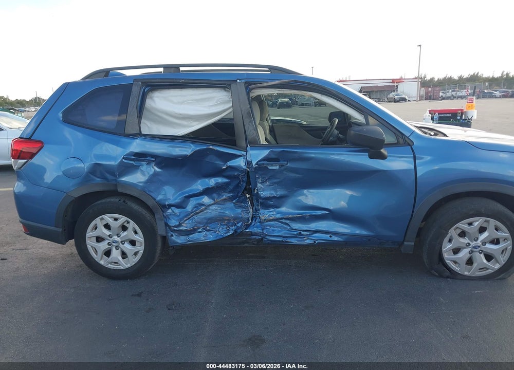 2019 SUBARU FORESTER VIN: JF2SKACC1KH420810