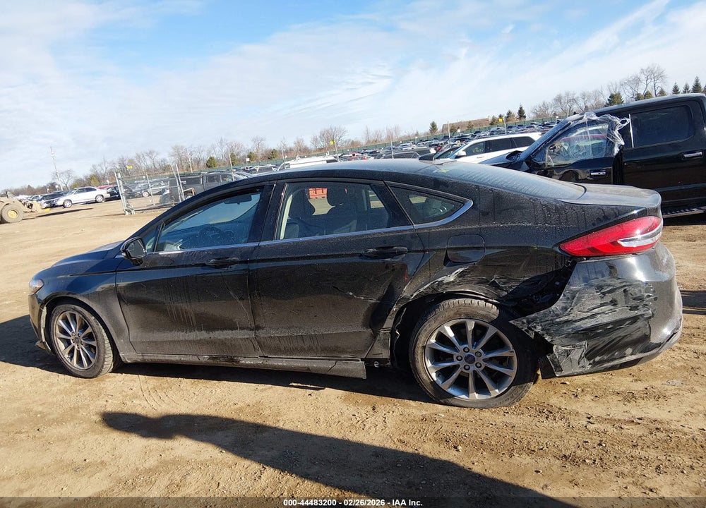 2017 FORD FUSION SE VIN: 3FA6P0HD6HR104071