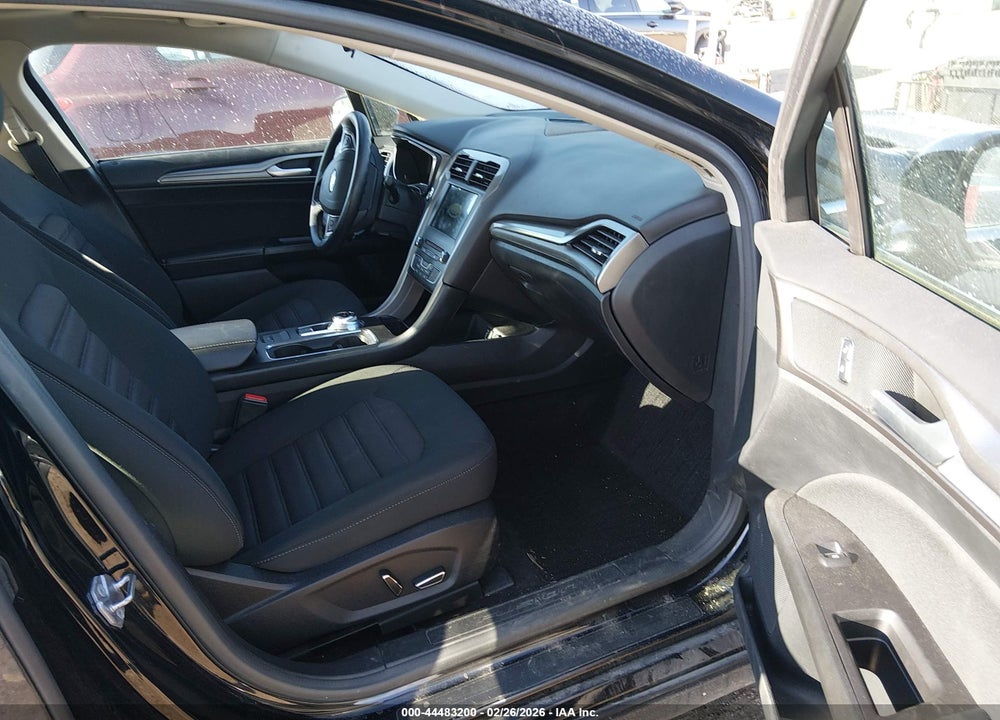 2017 FORD FUSION SE VIN: 3FA6P0HD6HR104071