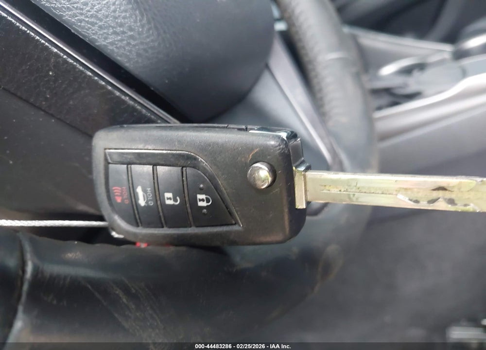 2021 TOYOTA CAMRY SE VIN: 4T1G11AK2MU410018