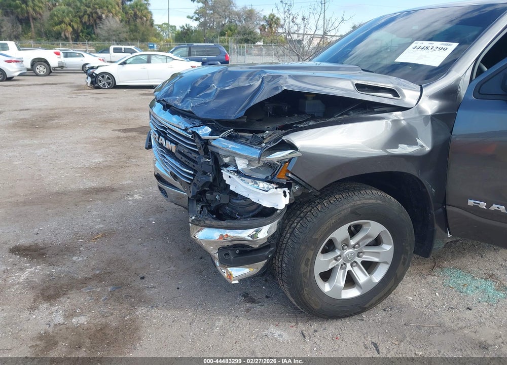 2024 RAM 1500 LAIE  4X4 5'7 BOX VIN: 1C6SRFJT4RN104220
