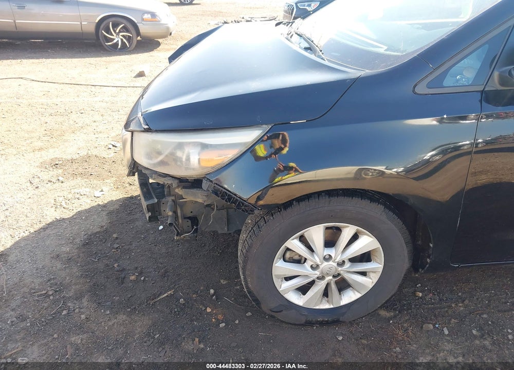 2016 KIA SEDONA LX VIN: KNDMB5C17G6114727