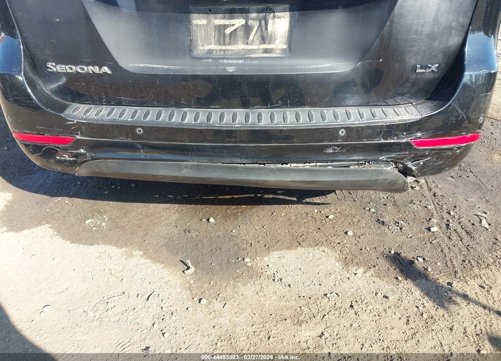 2016 KIA SEDONA LX VIN: KNDMB5C17G6114727