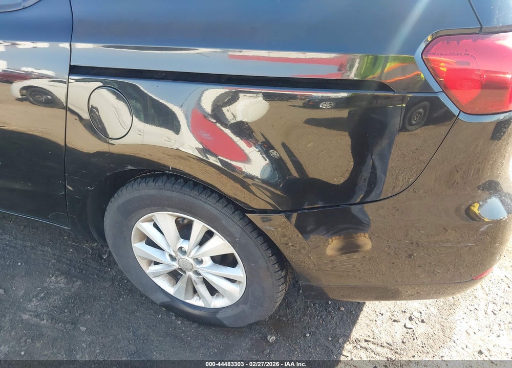2016 KIA SEDONA LX VIN: KNDMB5C17G6114727