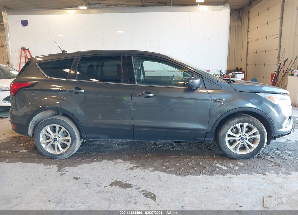 2019 FORD ESCAPE SE VIN: 1FMCU9GD2KUC01470