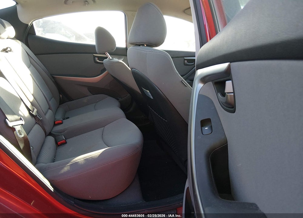 2014 HYUNDAI ELANTRA SE VIN: KMHDH4AE0EU182631