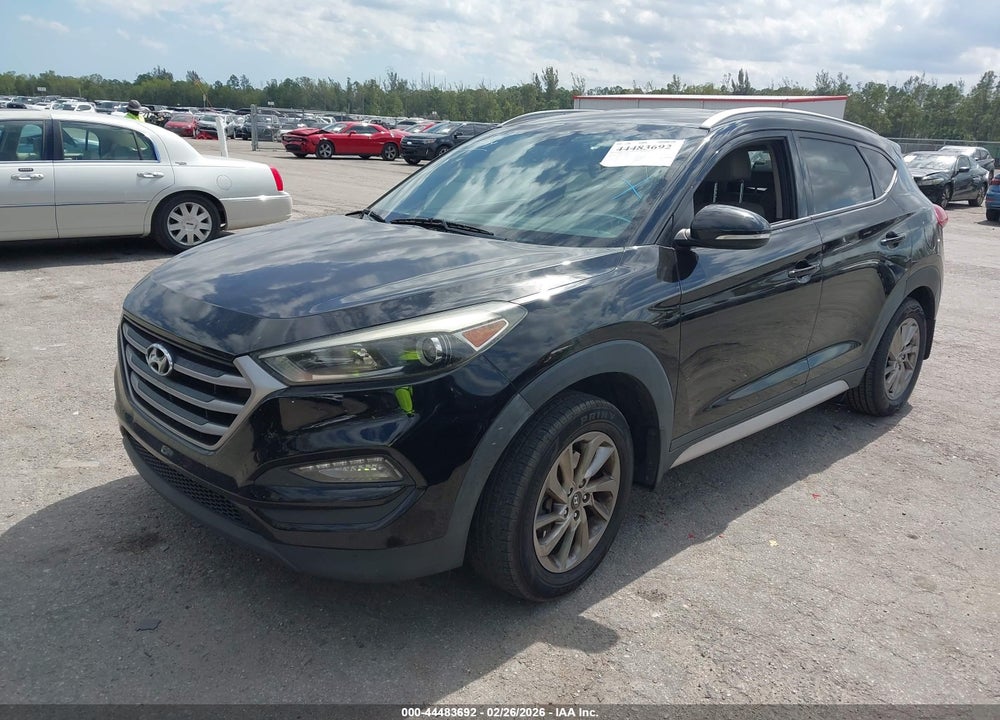 2017 HYUNDAI TUCSON SE PLUS VIN: KM8J33A42HU537838