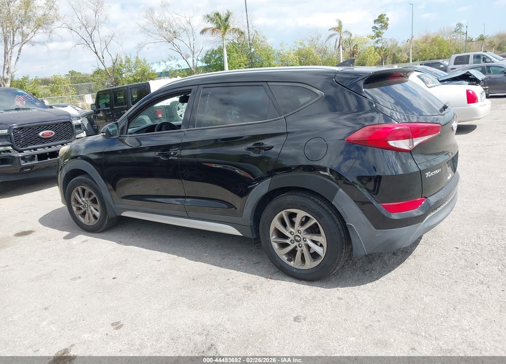 2017 HYUNDAI TUCSON SE PLUS VIN: KM8J33A42HU537838