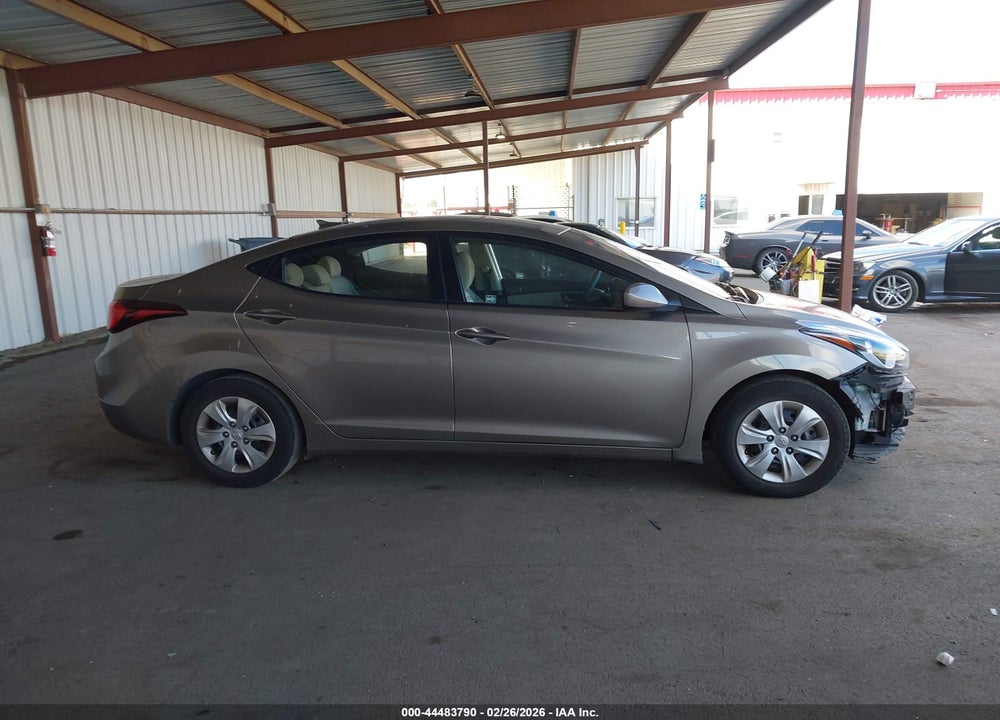 2016 HYUNDAI ELANTRA SE VIN: 5NPDH4AE9GH664287