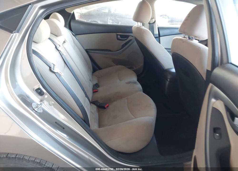 2016 HYUNDAI ELANTRA SE VIN: 5NPDH4AE9GH664287