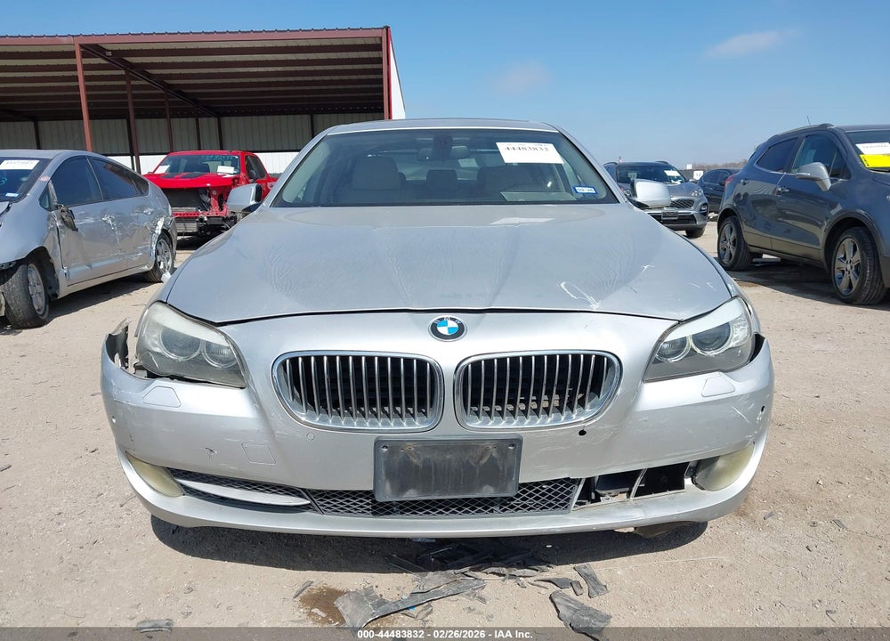 2011 BMW 528I VIN: WBAFR1C58BC738446