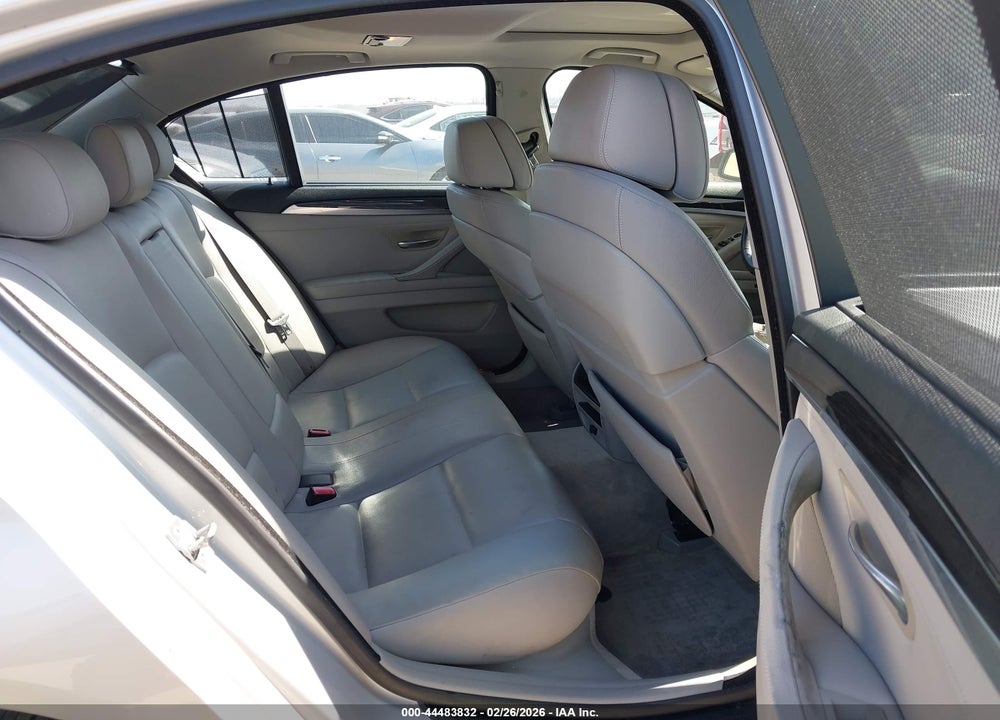 2011 BMW 528I VIN: WBAFR1C58BC738446