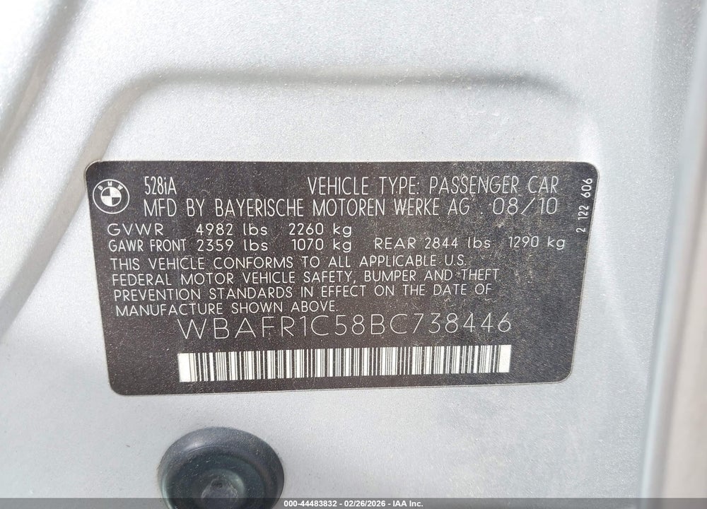 2011 BMW 528I VIN: WBAFR1C58BC738446