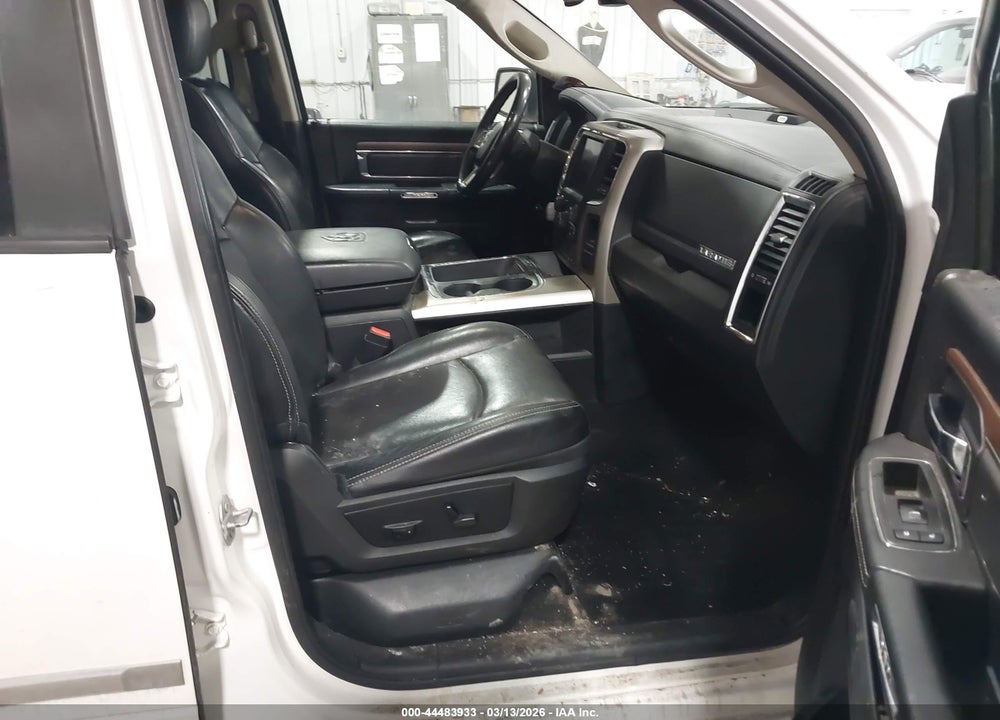 2017 RAM 1500 LAIE  4X4 5'7 BOX VIN: 1C6RR7NT6HS502219