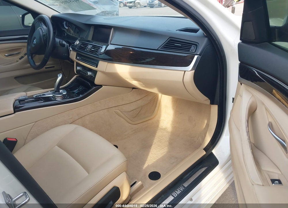 2015 BMW 528I VIN: WBA5A5C56FD522198