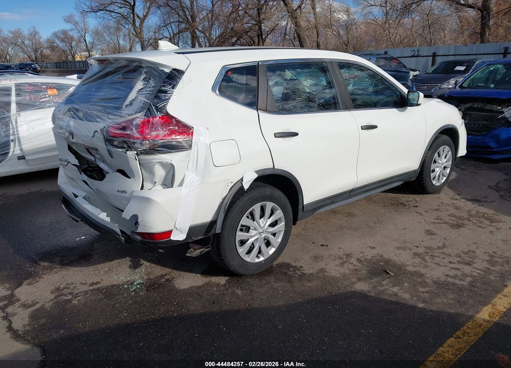 2017 NISSAN ROGUE S VIN: KNMAT2MV1HP509806