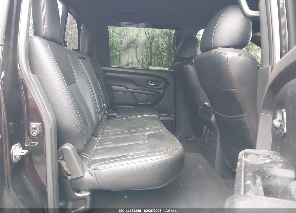 2018 NISSAN TITAN XD SV DIESEL VIN: 1N6BA1F46JN520520