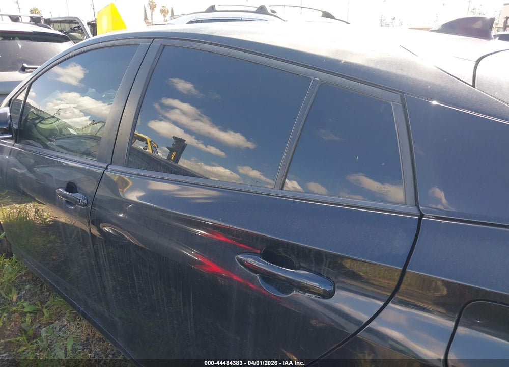 2020 TOYOTA PRIUS LE VIN: JTDKARFU4L3118334
