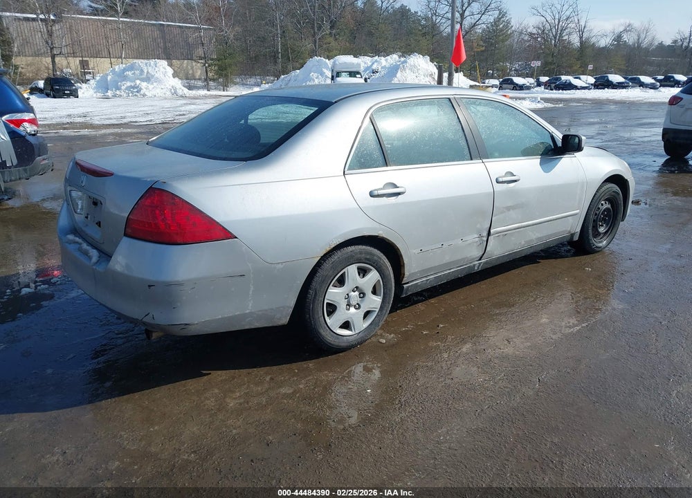 2007 HONDA ACCORD 2.4 LX VIN: 1HGCM56477A064258