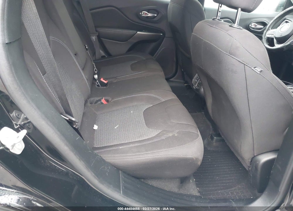 2020 JEEP CHEROKEE LATITUDE FWD VIN: 1C4PJLCB9LD552796