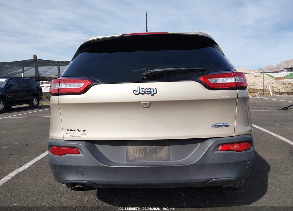2014 JEEP CHEROKEE LATITUDE VIN: 1C4PJLCB2EW204412