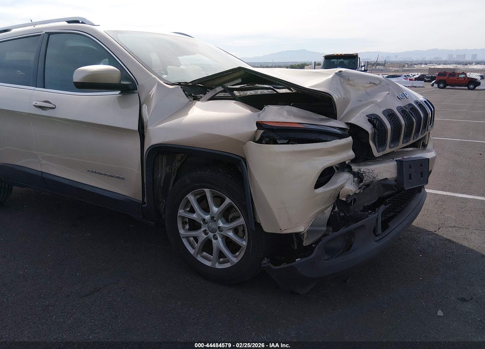 2014 JEEP CHEROKEE LATITUDE VIN: 1C4PJLCB2EW204412