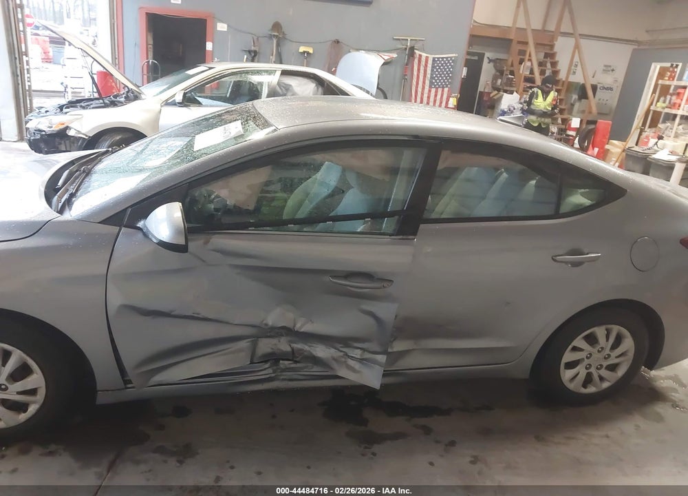 2017 HYUNDAI ELANTRA SE VIN: 5NPD74LF5HH137874