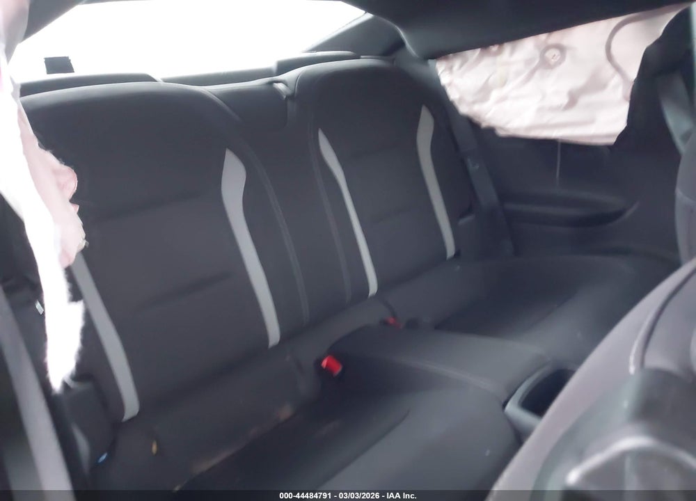 2018 CHEVROLET CAMARO 1LT VIN: 1G1FB1RS7J0144783