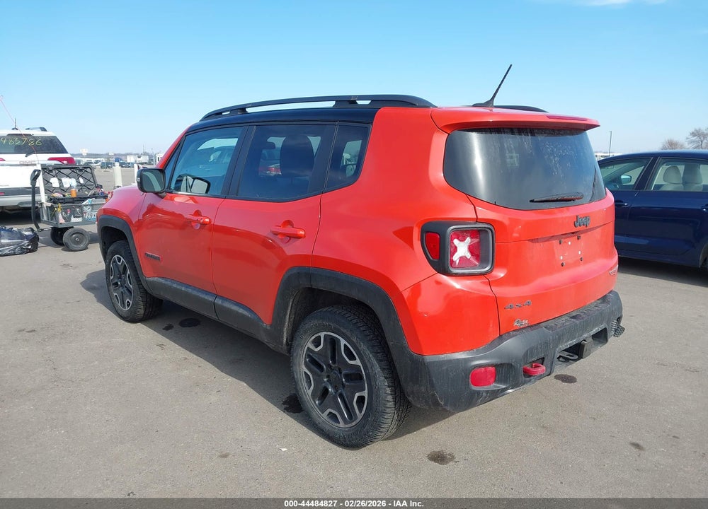 2015 JEEP RENEGADE TRAILHAWK VIN: ZACCJBCT0FPB74018