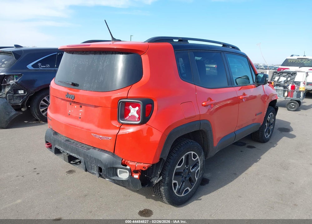2015 JEEP RENEGADE TRAILHAWK VIN: ZACCJBCT0FPB74018