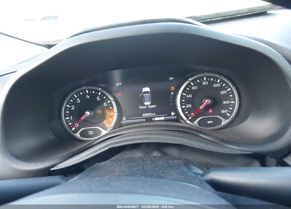 2015 JEEP RENEGADE TRAILHAWK VIN: ZACCJBCT0FPB74018