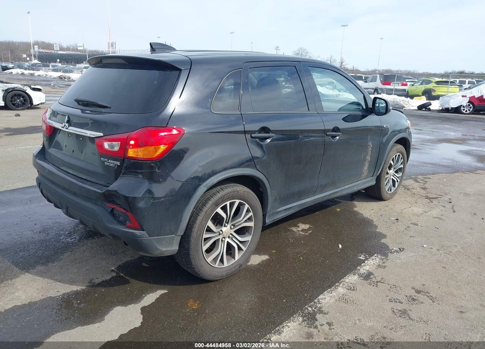 2018 MITSUBISHI OUTLANDER SPORT 2.0 ES VIN: JA4AP3AU7JU017515