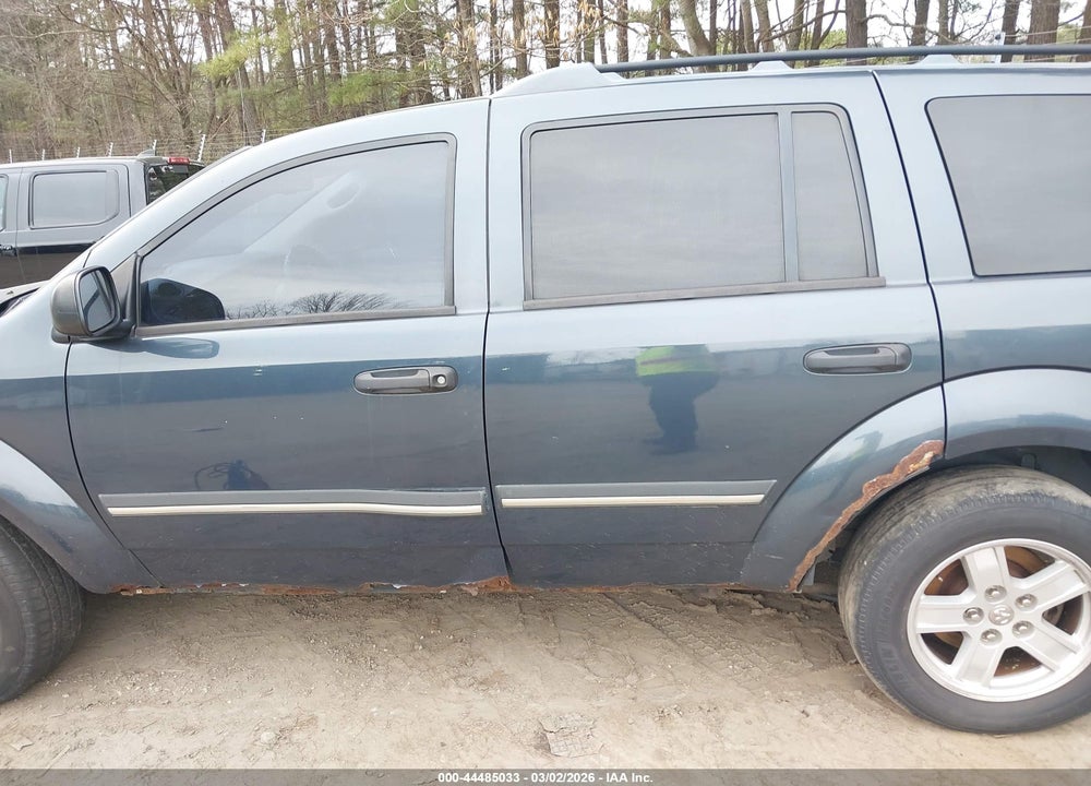 2008 DODGE DURANGO SLT VIN: 1D8HD48N98F104561