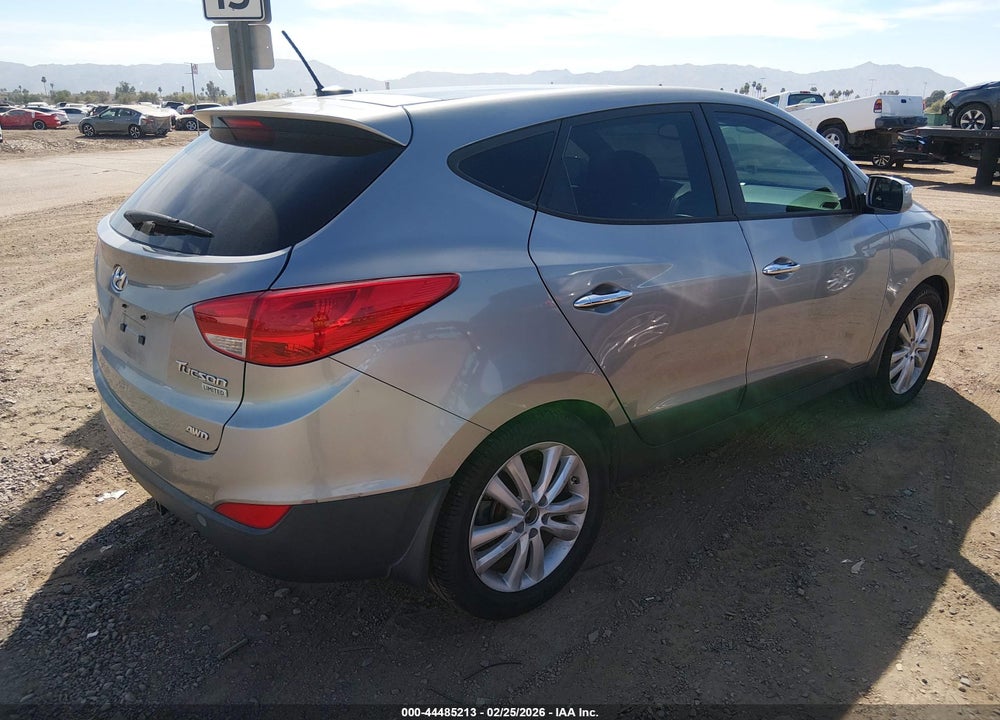 2013 HYUNDAI TUCSON LIMITED VIN: KM8JUCAC3DU553688