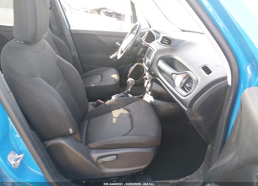 2015 JEEP RENEGADE LATITUDE VIN: ZACCJABT2FPB92435