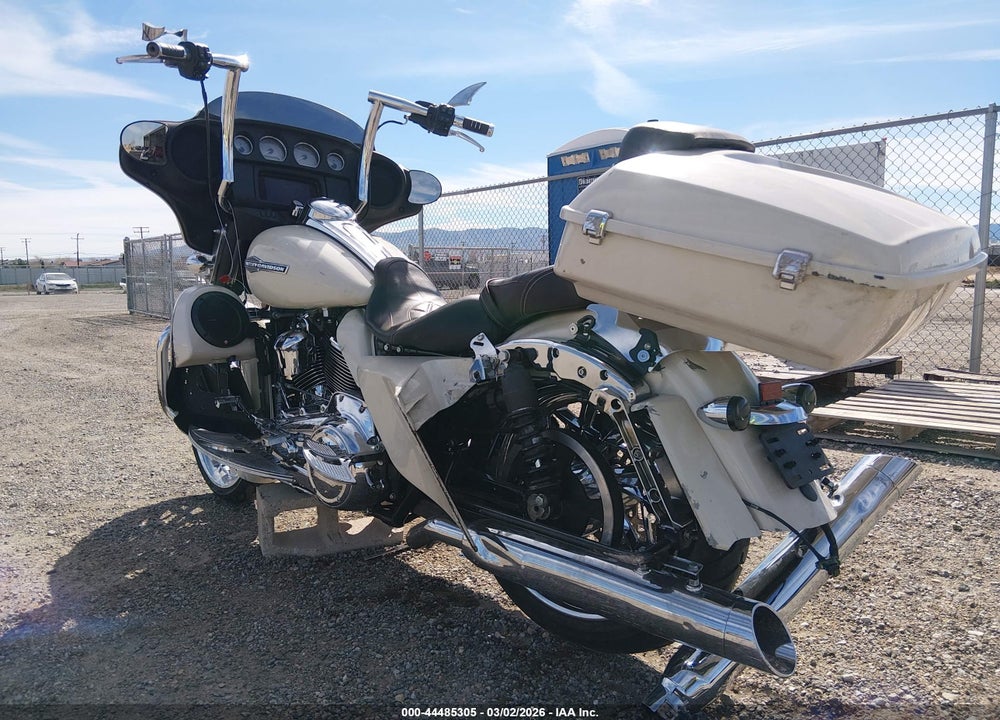 2022 HARLEY-DAVIDSON FLHX VIN: 1HD1KBC25NB659967