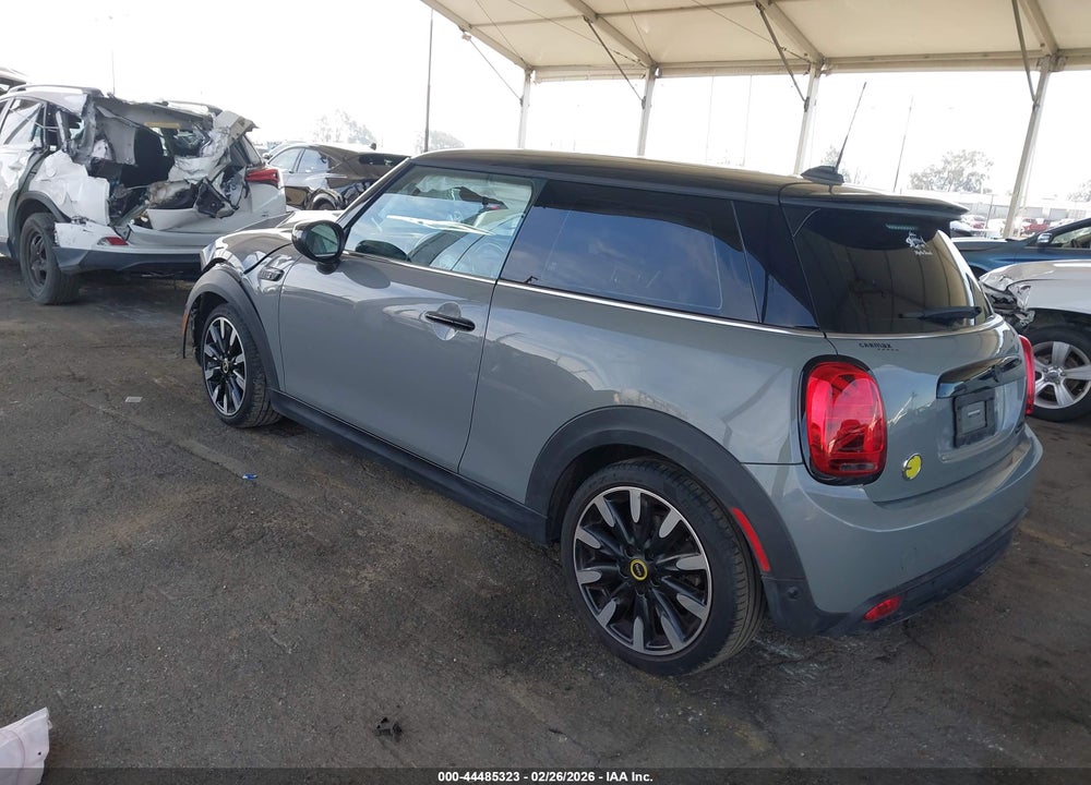2023 MINI SE HARDTOP COOPER VIN: WMW13DJ08P2T73395